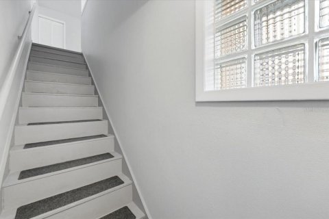Copropriété à vendre à Winter Haven, Floride: 2 chambres, 79.06 m2 № 2211165 - photo 3
