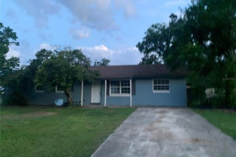 Casa en venta en Ocala, Florida, 3 dormitorios, 127.46 m2 № 1792961 - foto 1