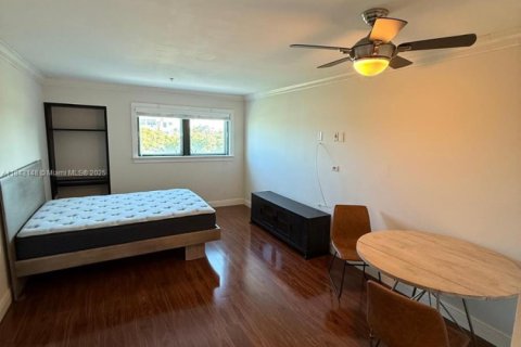 Appartement à louer à South Miami, Floride: 37.16 m2 № 1851952 - photo 4