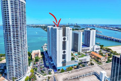 Купить кондоминиум в Майами, Флорида 3 комнаты, 136.01м2, № 2089607 - фото 10