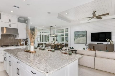 House in Sarasota, Florida 3 bedrooms, 211.35 sq.m. № 1906650 - photo 17