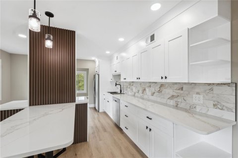 Condominio en venta en Clearwater, Florida, 2 dormitorios, 130.06 m2 № 2207854 - foto 4