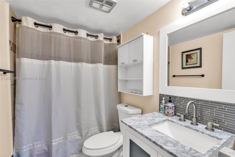 Villa ou maison à vendre à North Lauderdale, Floride: 2 chambres, 89.37 m2 № 2077432 - photo 9