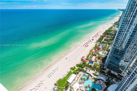 Купить кондоминиум в Санни-Айлс-Бич, Флорида 2 спальни, 125.23м2, № 2056833 - фото 10