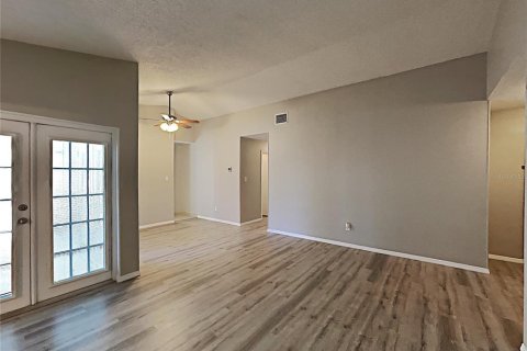Villa ou maison à vendre à Orlando, Floride: 3 chambres, 127 m2 № 2107909 - photo 5