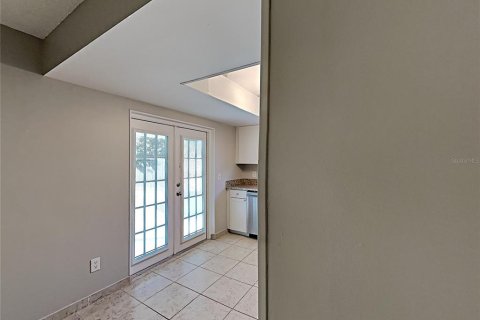 Villa ou maison à vendre à Orlando, Floride: 3 chambres, 127 m2 № 2107909 - photo 4