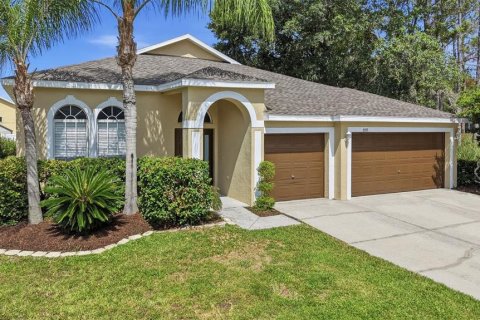 House in Zephyrhills, Florida 4 bedrooms, 210.24 sq.m. № 2157382