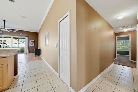 House in Zephyrhills, Florida 4 bedrooms, 210.24 sq.m. № 2157382 - photo 23