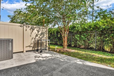 Adosado en alquiler en Riverview, Florida, 2 dormitorios, 147.53 m2 № 1914040 - foto 30