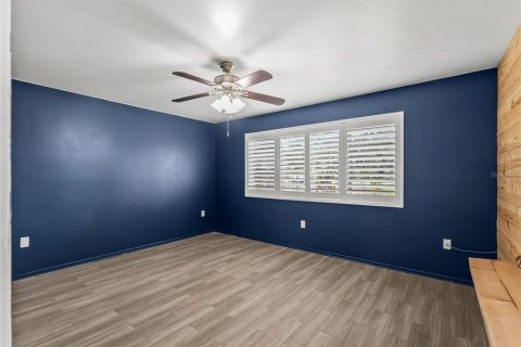 House in Sarasota, Florida 2 bedrooms, 127.46 sq.m. № 2156642 - photo 19