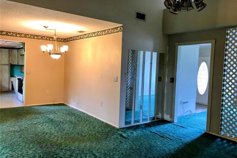 House in Lakeland, Florida 3 bedrooms, 132.29 sq.m. № 1902418 - photo 8