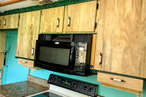 House in Lakeland, Florida 3 bedrooms, 132.29 sq.m. № 1902418 - photo 12