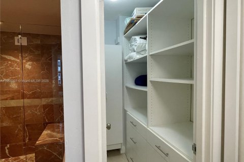 Condominio en venta en Miami Beach, Florida, 2 dormitorios, 95.69 m2 № 1856915 - foto 26