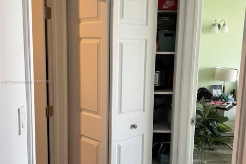 Apartment in Hollywood, Florida 2 bedrooms, 130.06 sq.m. № 2068218 - photo 17