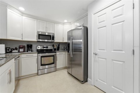 Copropriété à vendre à Kissimmee, Floride: 3 chambres, 151.43 m2 № 2359020 - photo 19