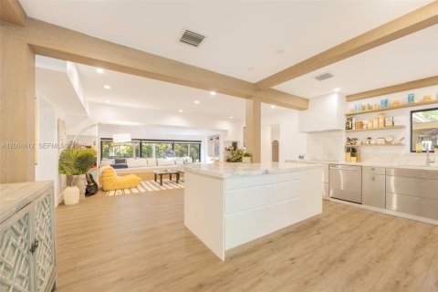 Купить виллу или дом в Майами, Флорида 3 спальни, 247.31м2, № 2068957 - фото 10