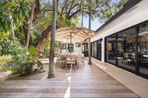 Купить виллу или дом в Майами, Флорида 3 спальни, 247.31м2, № 2068957 - фото 26