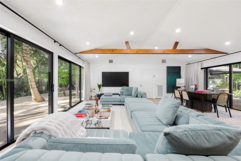 Купить виллу или дом в Майами, Флорида 3 спальни, 247.31м2, № 2068957 - фото 7