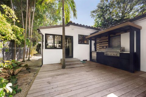 Купить виллу или дом в Майами, Флорида 3 спальни, 247.31м2, № 2068957 - фото 25