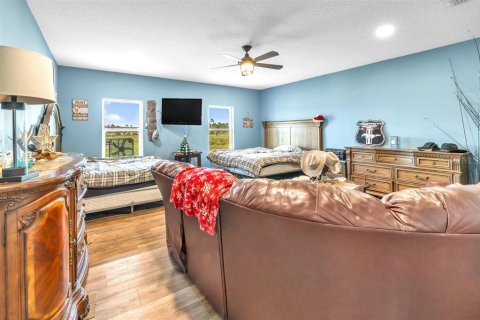 House in Bunnell, Florida 4 bedrooms, 350.06 sq.m. № 1426886 - photo 6