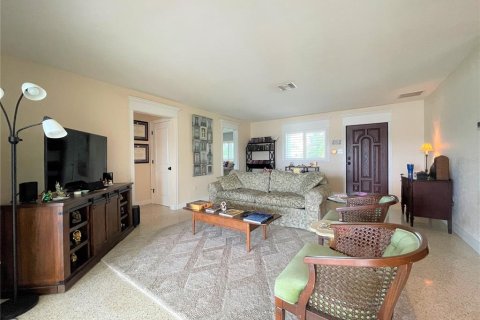 Villa ou maison à louer à North Redington Beach, Floride: 2 chambres, 109.25 m2 № 2145127 - photo 8