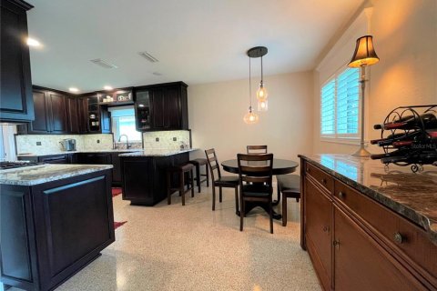 Villa ou maison à louer à North Redington Beach, Floride: 2 chambres, 109.25 m2 № 2145127 - photo 3