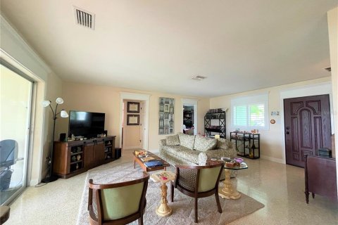 Villa ou maison à louer à North Redington Beach, Floride: 2 chambres, 109.25 m2 № 2145127 - photo 29