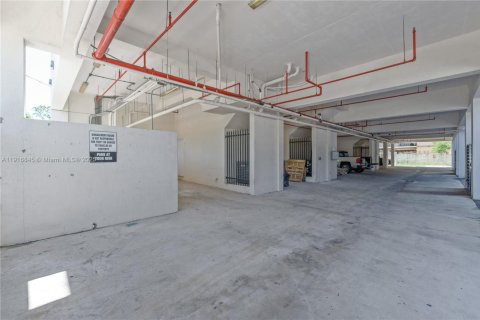 Condominio en alquiler en Miami, Florida, 2 dormitorios, 115.2 m2 № 2054201 - foto 30