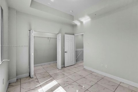 Condominio en alquiler en Miami, Florida, 2 dormitorios, 115.2 m2 № 2054201 - foto 20