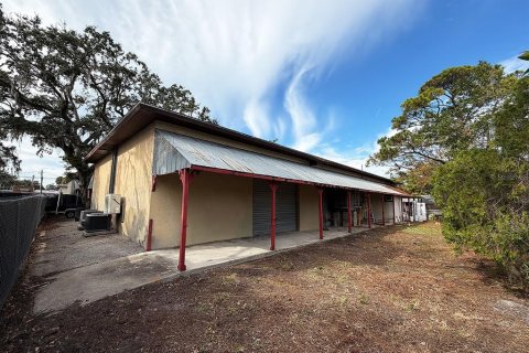 Commercial property in Port Richey, Florida 512.08 sq.m. № 2143738 - photo 8