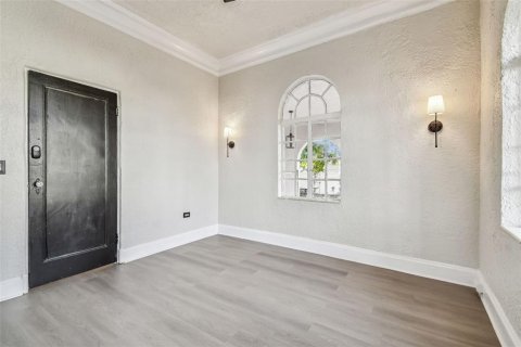 Villa ou maison à louer à Tampa, Floride: 5 chambres, 290.69 m2 № 2109465 - photo 14