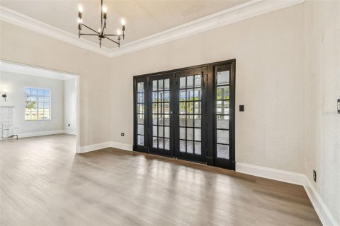Villa ou maison à louer à Tampa, Floride: 5 chambres, 290.69 m2 № 2109465 - photo 18