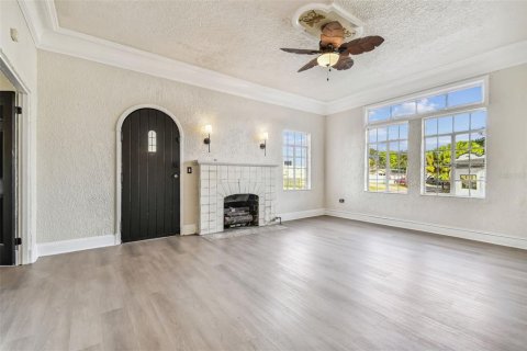 Villa ou maison à louer à Tampa, Floride: 5 chambres, 290.69 m2 № 2109465 - photo 7
