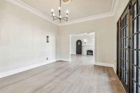 Villa ou maison à louer à Tampa, Floride: 5 chambres, 290.69 m2 № 2109465 - photo 16