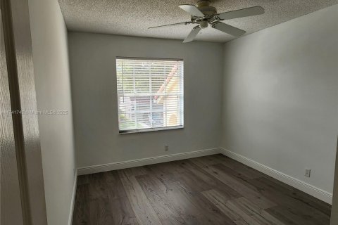 House in Boca Raton, Florida 3 bedrooms, 173.91 sq.m. № 1691239 - photo 26