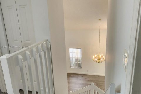 House in Boca Raton, Florida 3 bedrooms, 173.91 sq.m. № 1691239 - photo 14