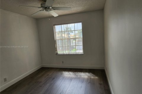 House in Boca Raton, Florida 3 bedrooms, 173.91 sq.m. № 1691239 - photo 23