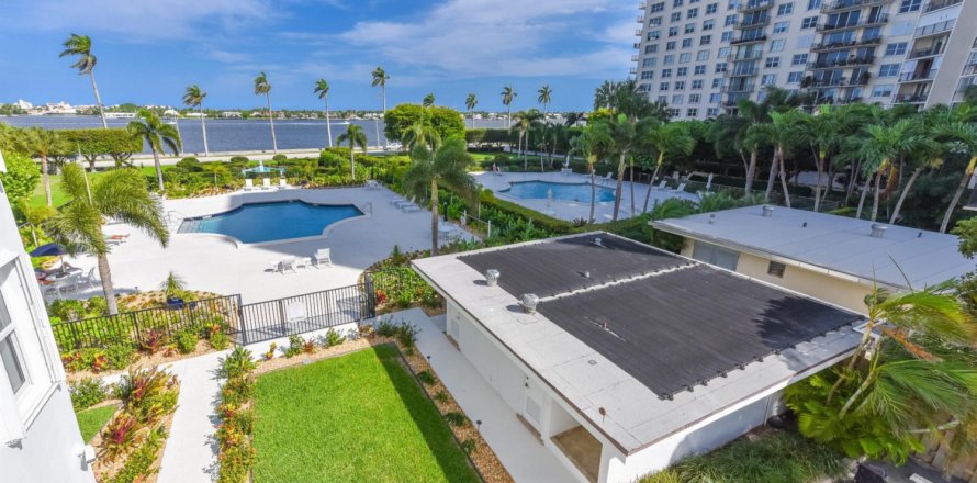 Condo à West Palm Beach, Floride, 2 chambres № 970372