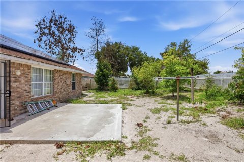 Casa en venta en Deltona, Florida, 4 dormitorios, 165.64 m2 № 2197943 - foto 5