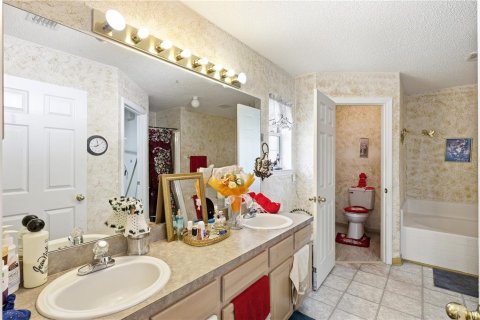 Casa en venta en Deltona, Florida, 4 dormitorios, 165.64 m2 № 2197943 - foto 23