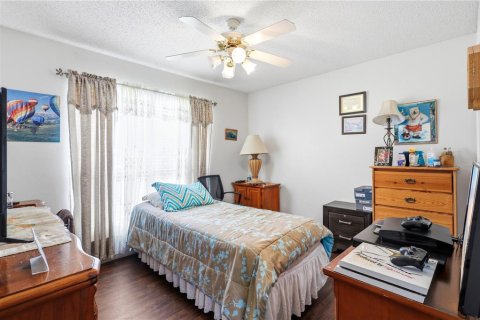Casa en venta en Deltona, Florida, 4 dormitorios, 165.64 m2 № 2197943 - foto 28