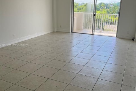 Снять в аренду кондоминиум в Норт-Бей-Виллидж, Флорида 1 спальня, 76.83м2, № 2004893 - фото 11