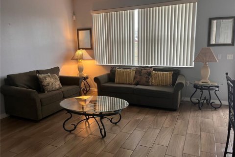 Villa ou maison à louer à Davenport, Floride: 4 chambres, 182.09 m2 № 2092417 - photo 5