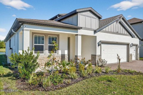 House in Daytona Beach, Florida 5 bedrooms, 283.44 sq.m. № 2157185 - photo 5