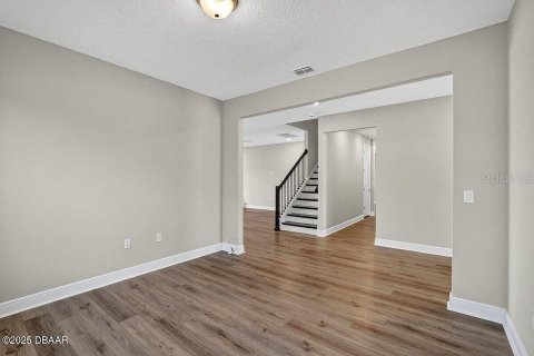 House in Daytona Beach, Florida 5 bedrooms, 283.44 sq.m. № 2157185 - photo 16