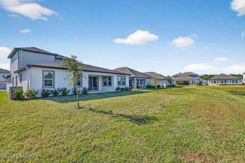 House in Daytona Beach, Florida 5 bedrooms, 283.44 sq.m. № 2157185 - photo 11