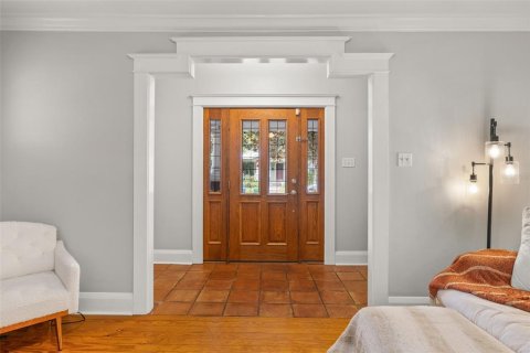 House in Tampa, Florida 4 bedrooms, 166.11 sq.m. № 1769351 - photo 5