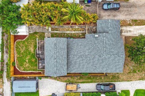 House in Tampa, Florida 4 bedrooms, 166.11 sq.m. № 1769351 - photo 28
