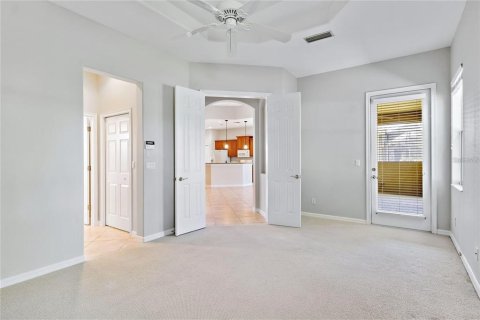 House in Laurel, Florida 3 bedrooms, 189.99 sq.m. № 1556780 - photo 10