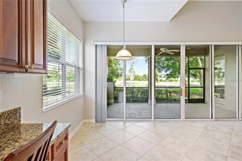 House in Laurel, Florida 3 bedrooms, 189.99 sq.m. № 1556780 - photo 3